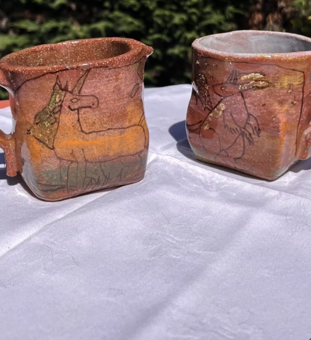 Duo de tasses rouges